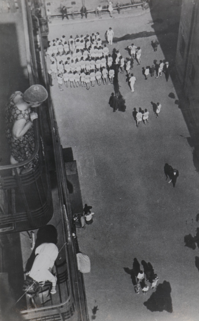 Alexander Rodchenko, Sbor na demonstratsia (Gathering for a Demonstration), 1928, gelatin silver print, gift of Joseph and Yolandra Alexander, Moscow/VAGA at Artists Rights Society (ARS), New York, 2012.423. Alexander Rodchenko, Sbor na demonstratsia (Gathering for a Demonstration), 1928, gelatin silver print, gift of Joseph and Yolandra Alexander, Moscow/VAGA at Artists Rights Society (ARS), New York, 2012.423.