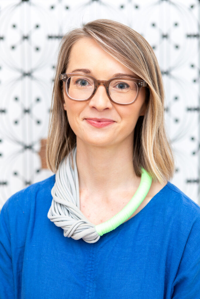 Monica Obniski Headshot
